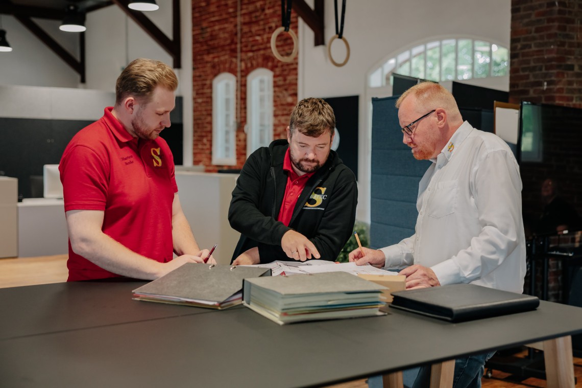 SIROTEC_Sicherheitssysteme_GmbH_Gespräch_Planung